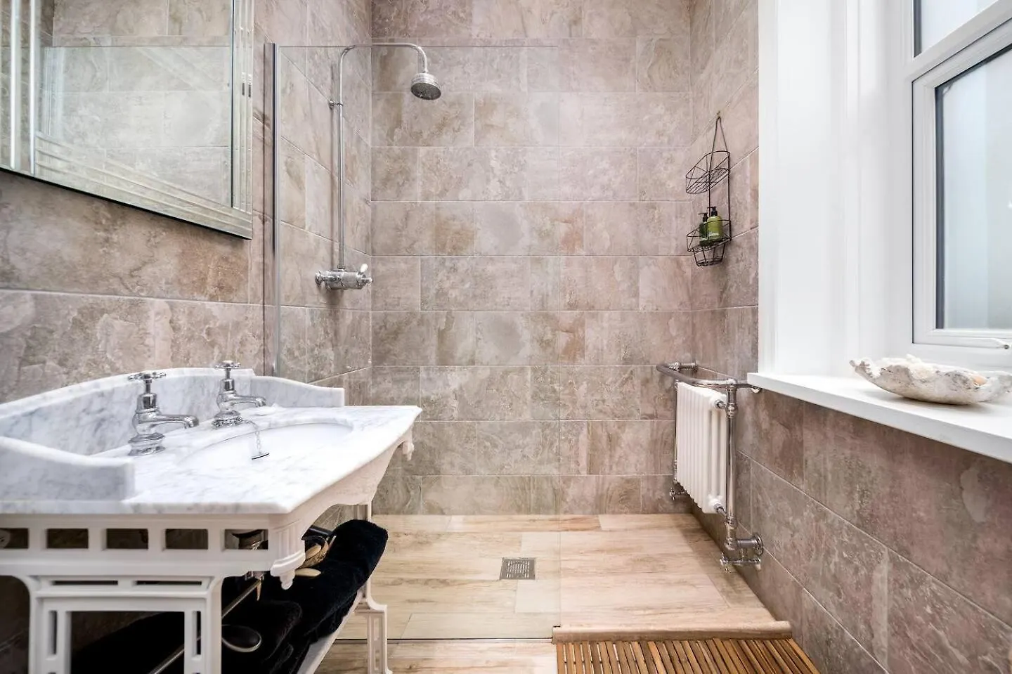 No 8 Metropole Towers, Stunning Sea Views! Apartment Whitby